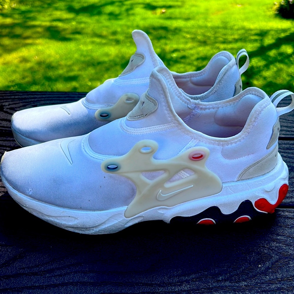 Nike presto size 10.5 white red blue